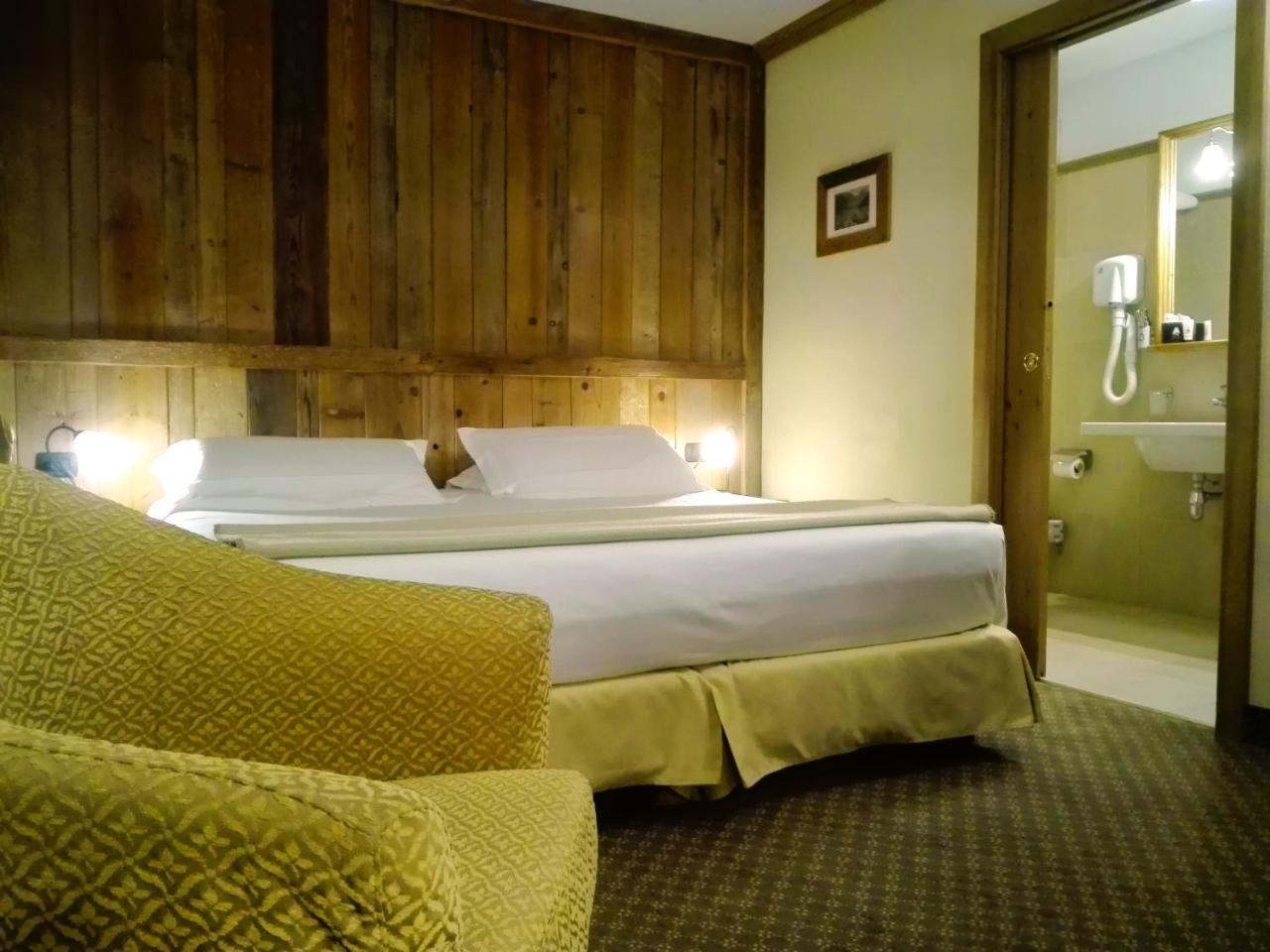Le Miramonti Hotel Restaurant & Wellness La Thuile Zewnętrze zdjęcie