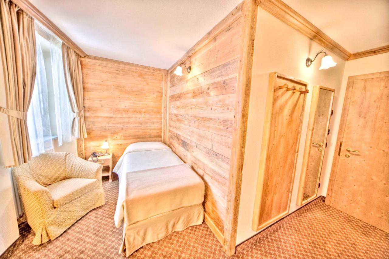Le Miramonti Hotel Restaurant & Wellness La Thuile Zewnętrze zdjęcie